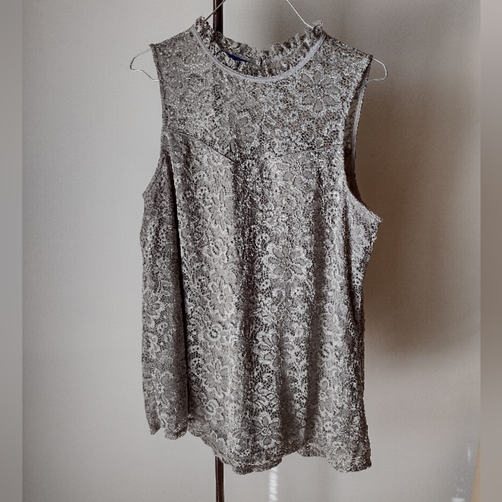 Apt. 9 Gray Lace mock neck Blouse